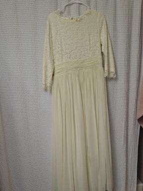 Dainty Jewells Cream Lace-Trim Maxi Dress